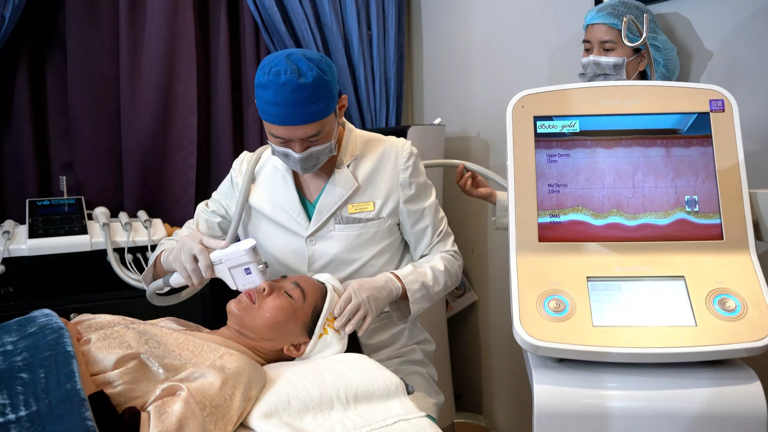 Dr Kim dieu tri.jpg